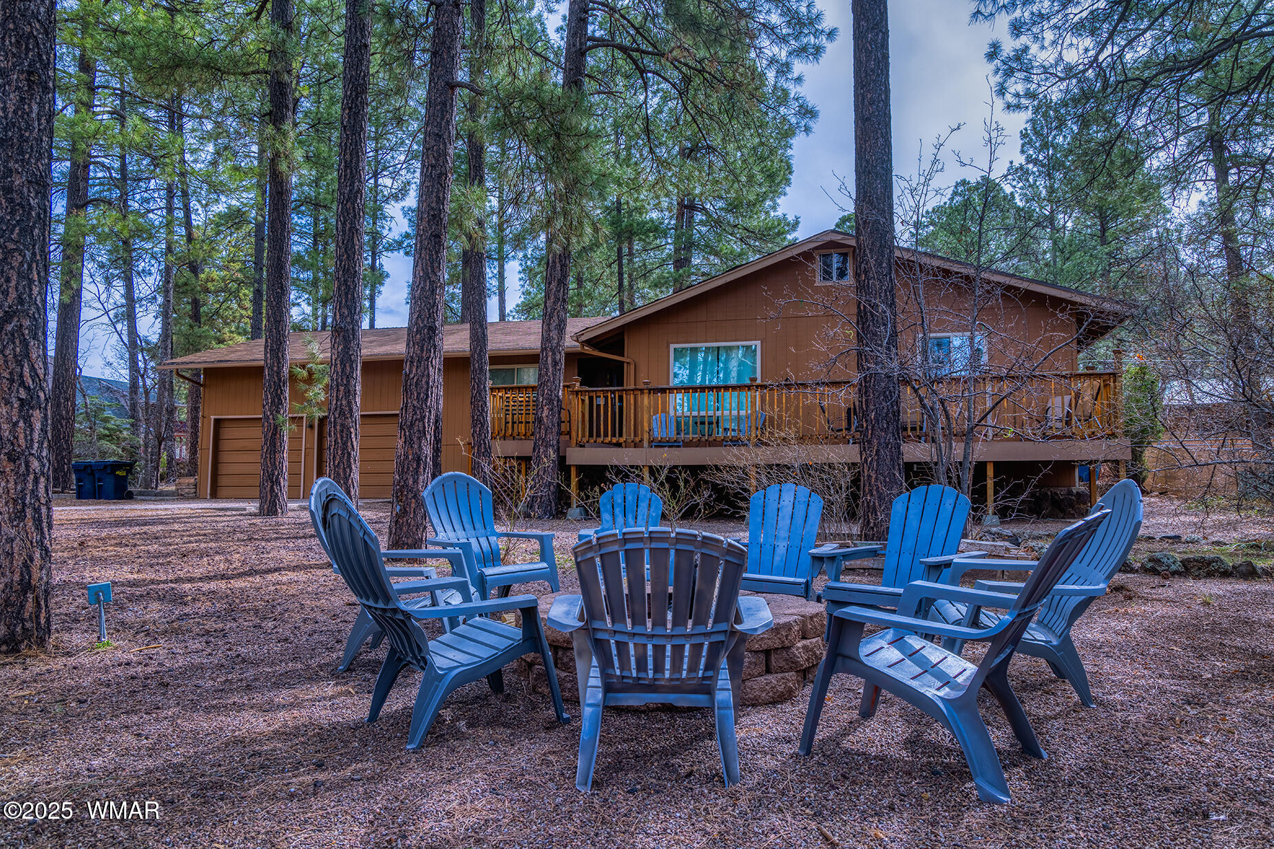 201 E Pinecrest Lane