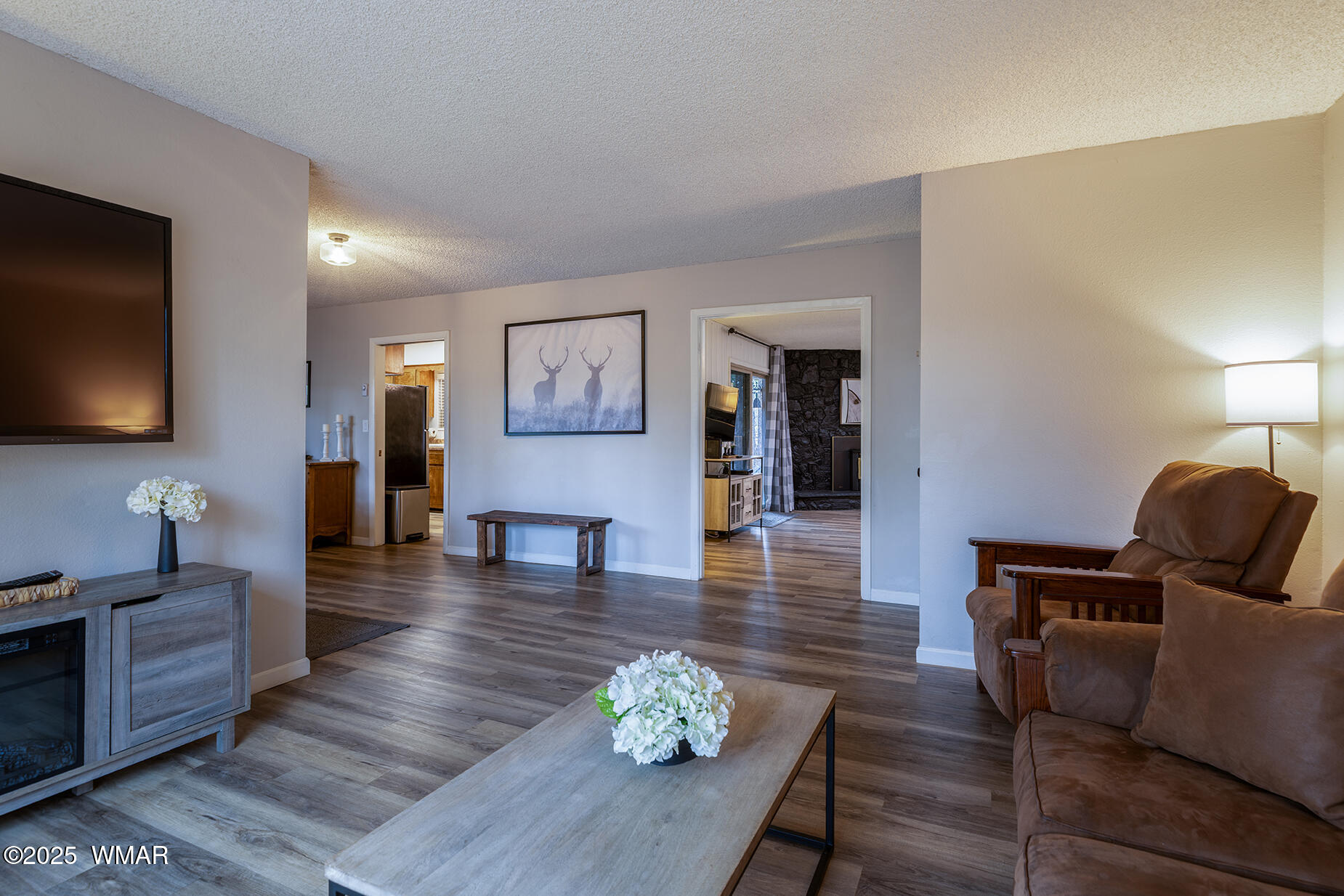 201 E Pinecrest Lane