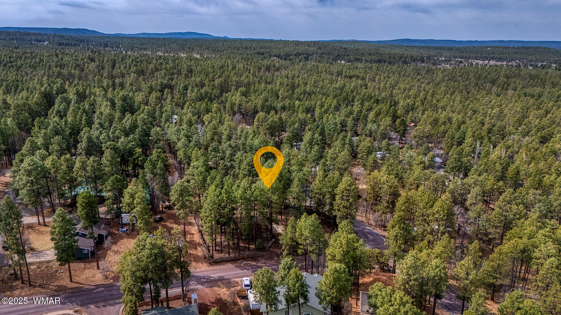 201 E Pinecrest Lane