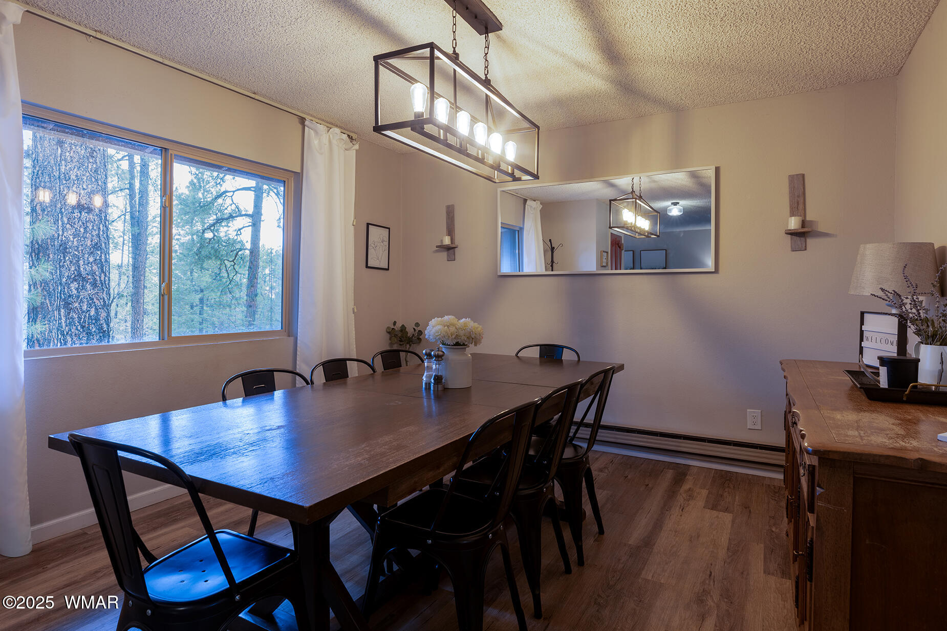 201 E Pinecrest Lane