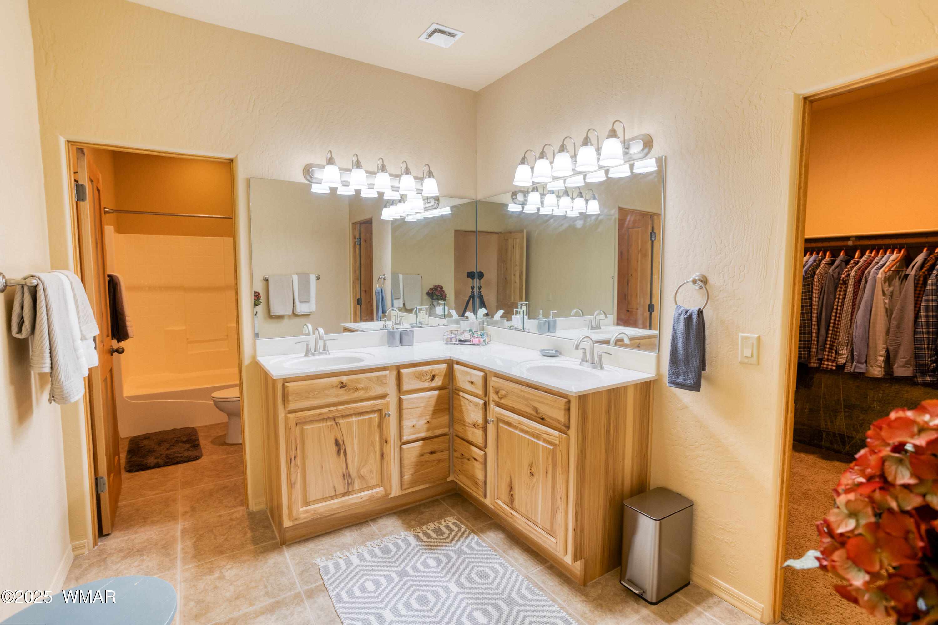 2135 Northwind Drive, 22