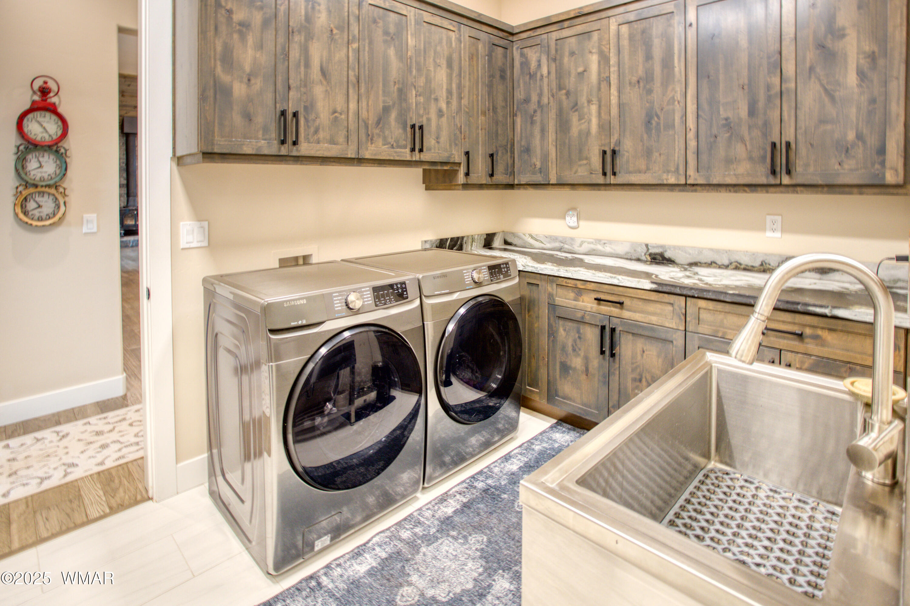 103 Lone Horseman Road