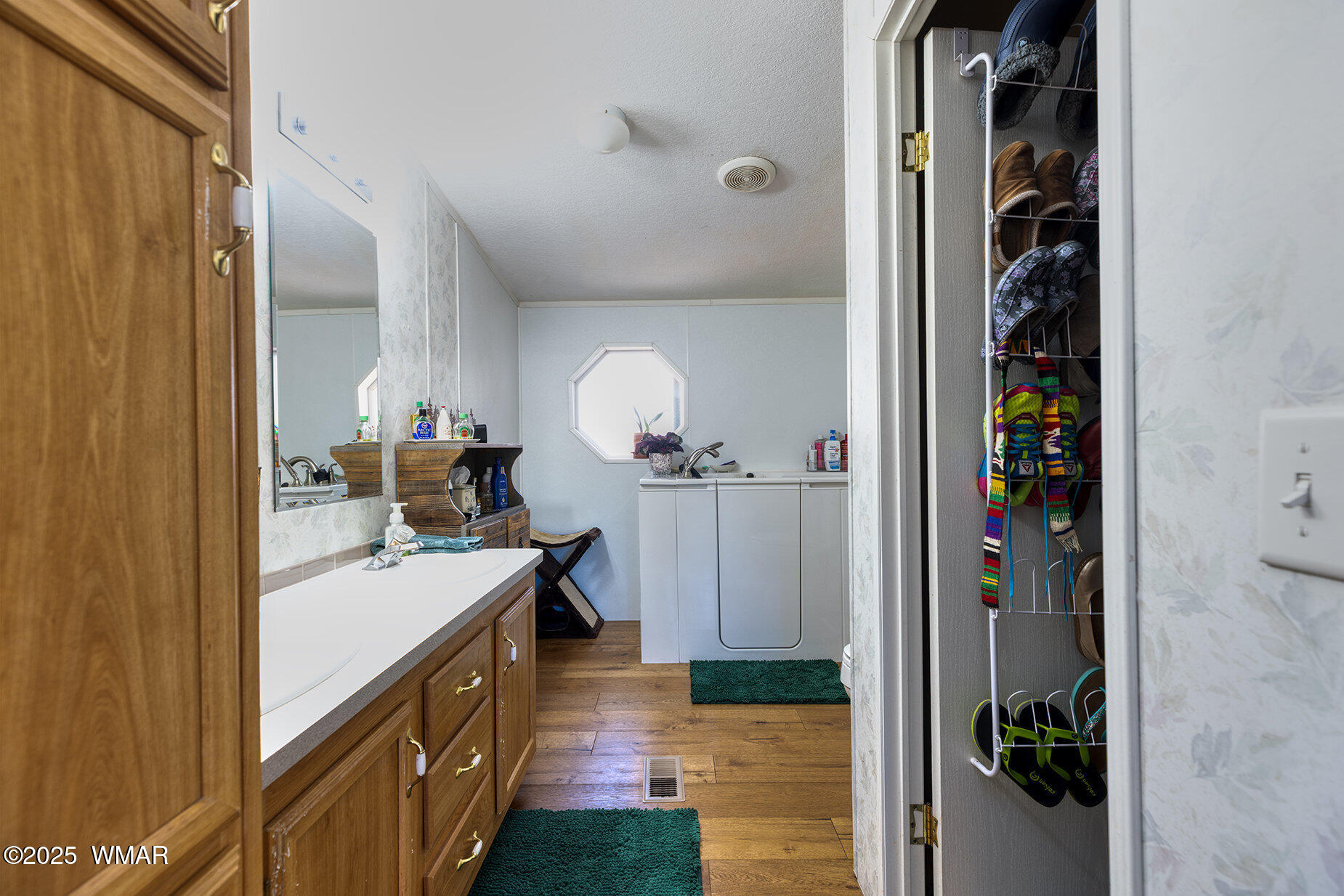 2908 Summer Pines Drive