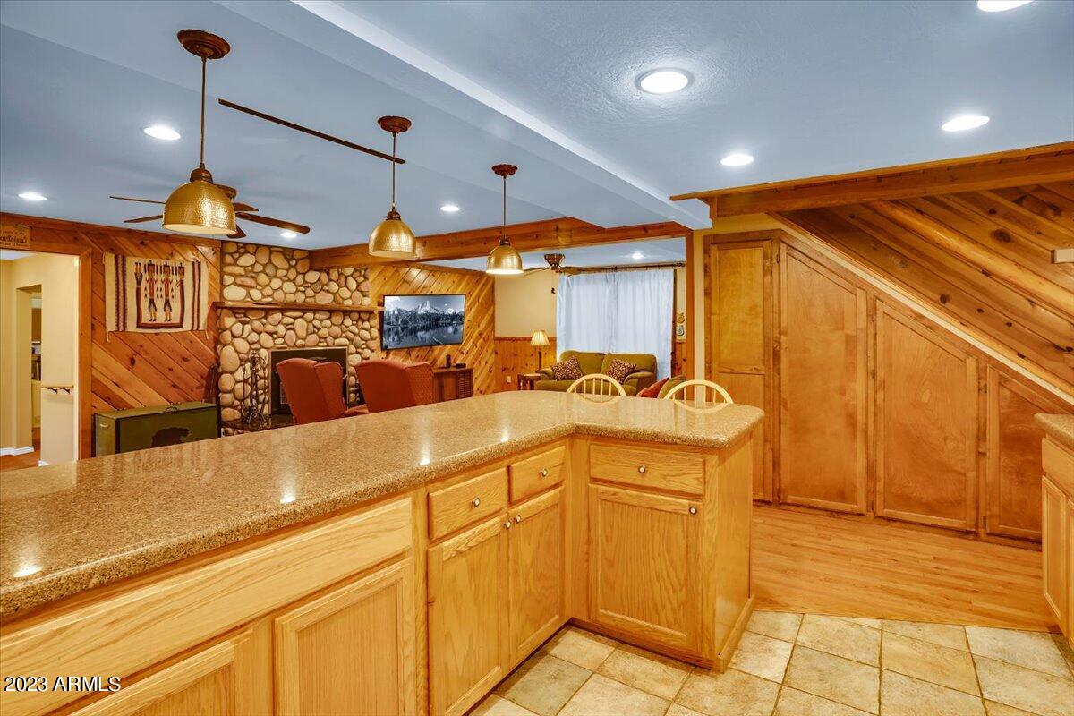 888 W BILLY CREEK Drive