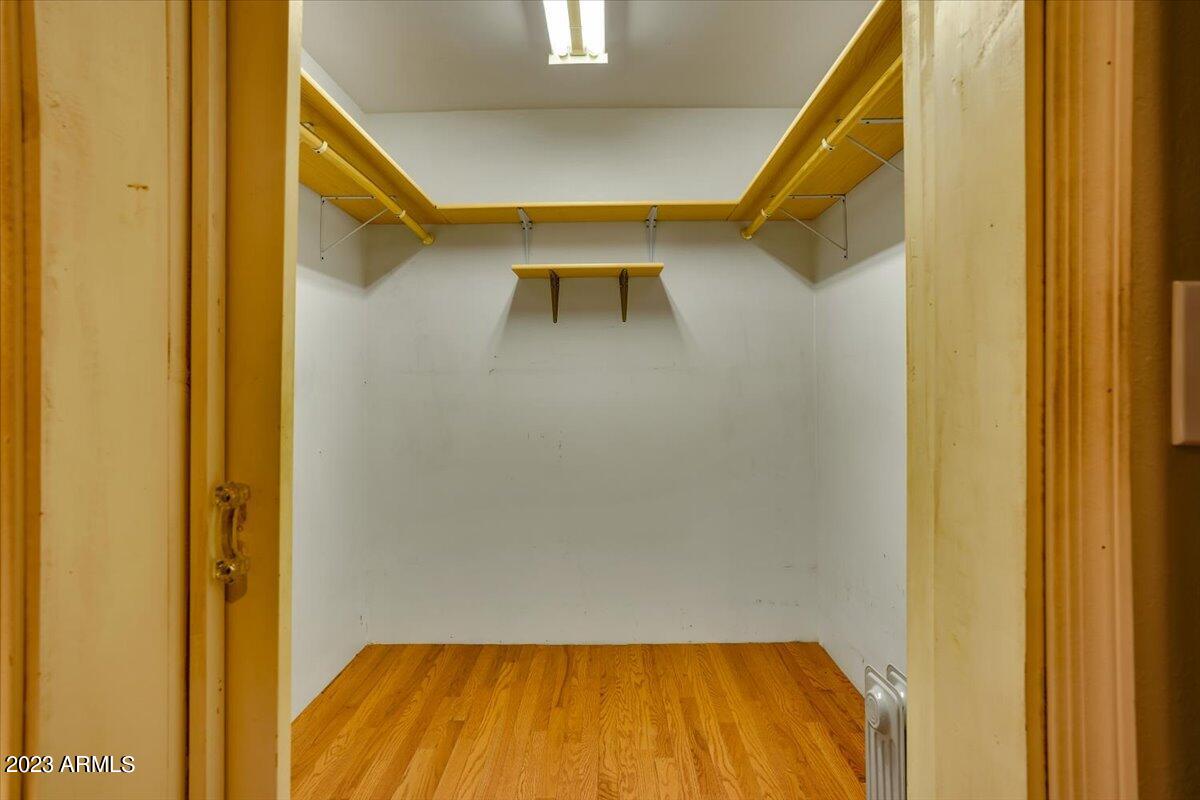 888 W BILLY CREEK Drive