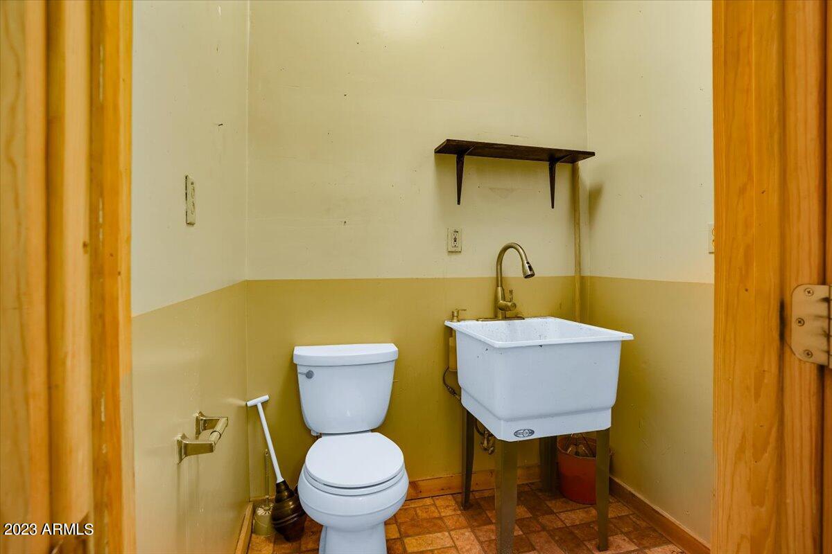 888 W BILLY CREEK Drive