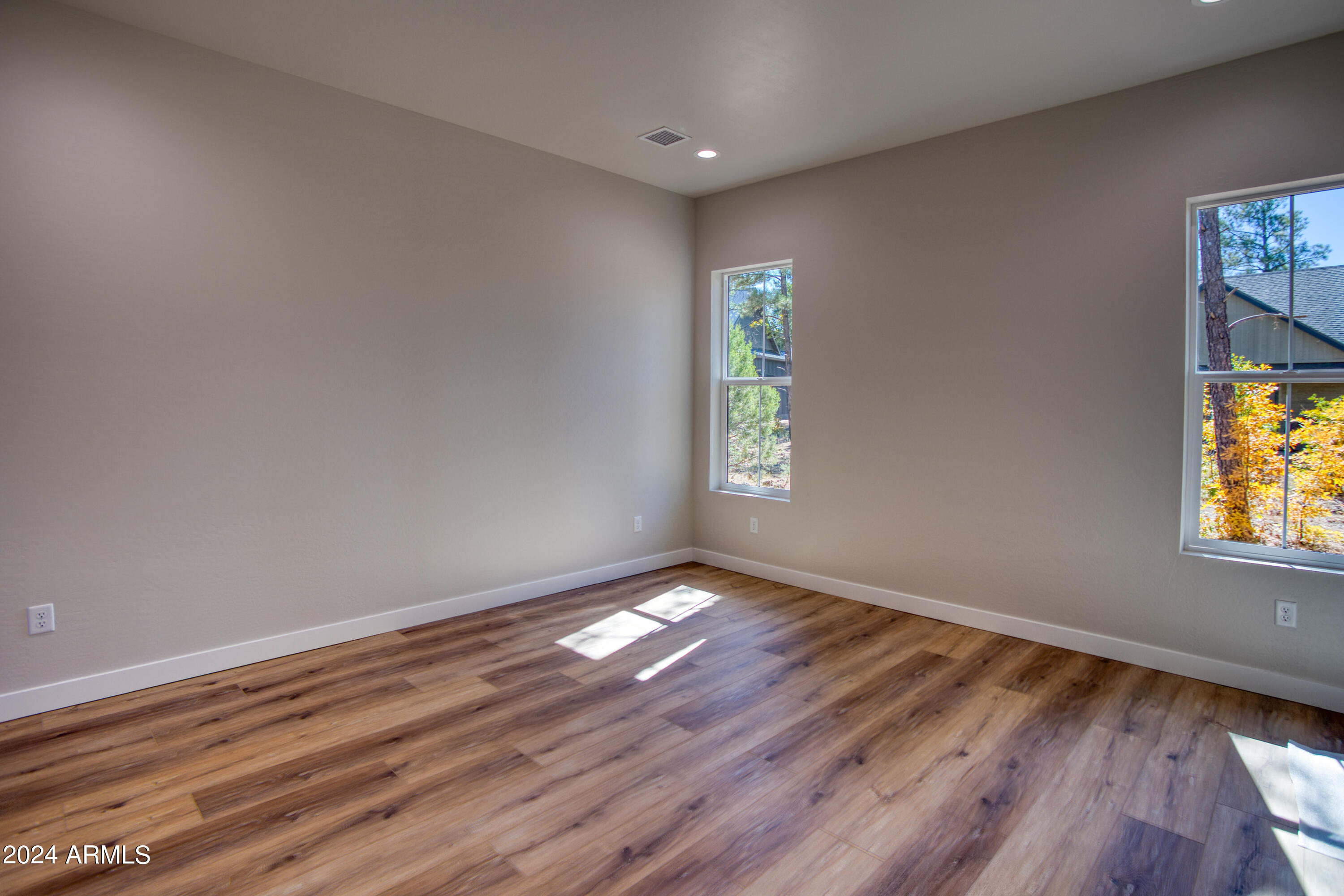 1261 W Big Springs Trail