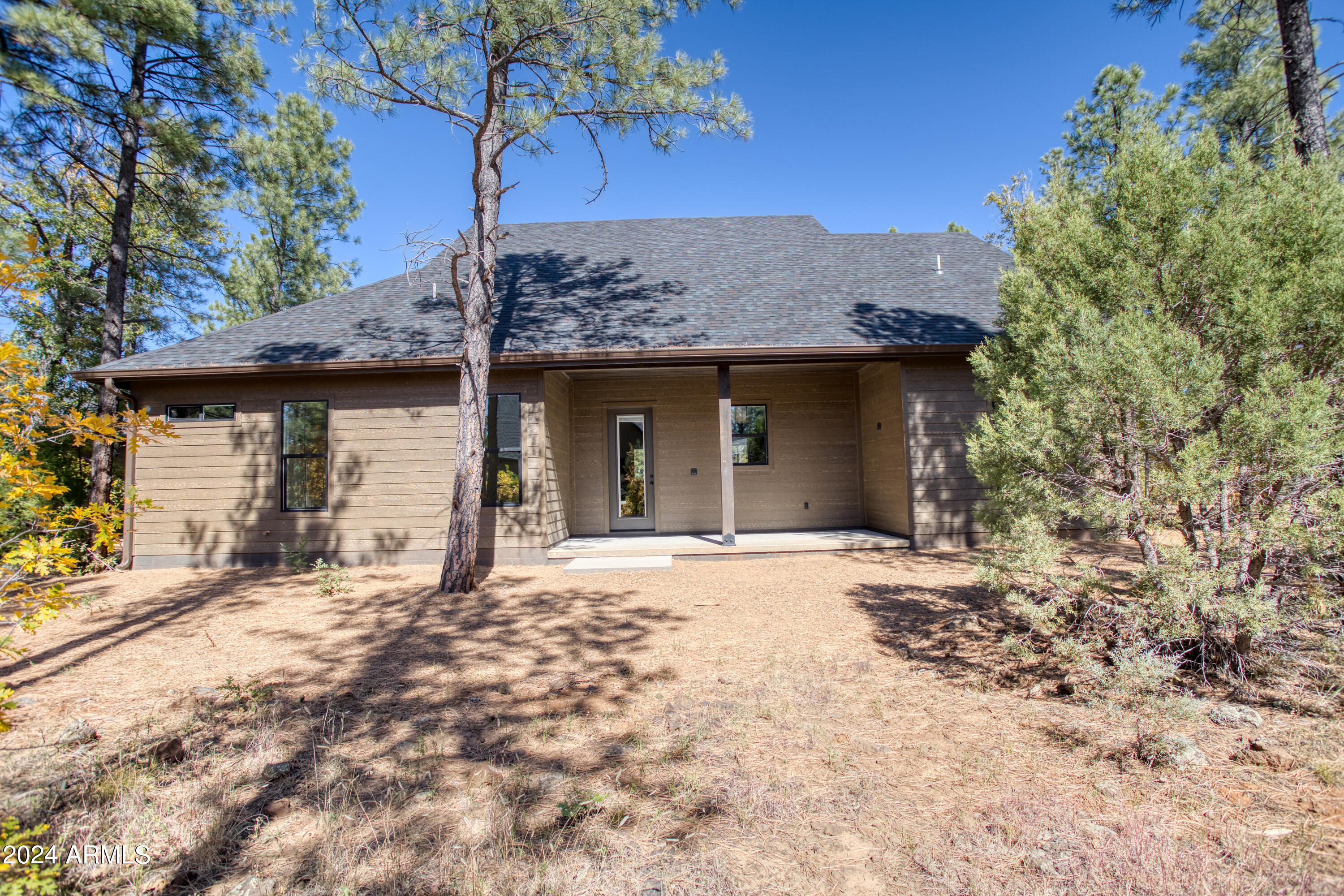 1261 W Big Springs Trail