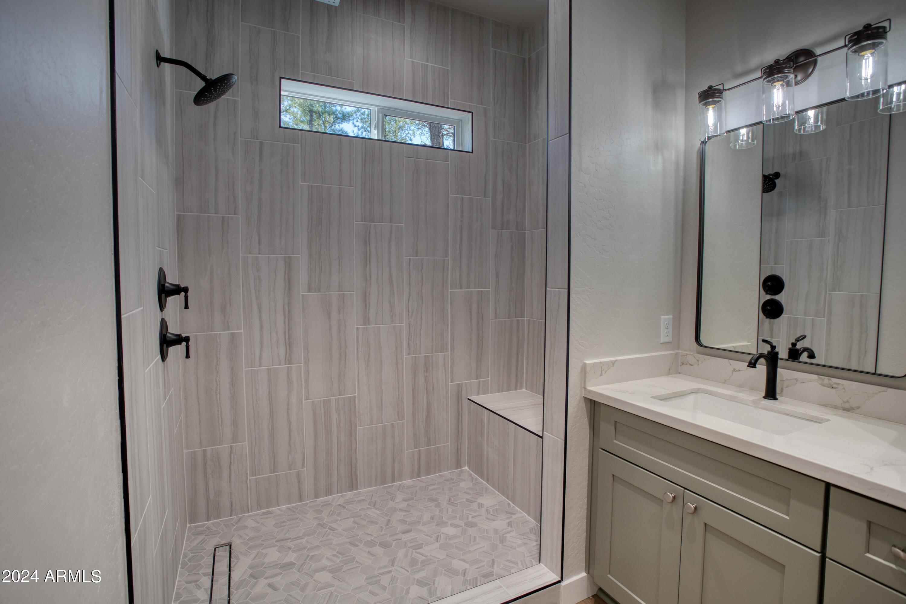 1261 W Big Springs Trail