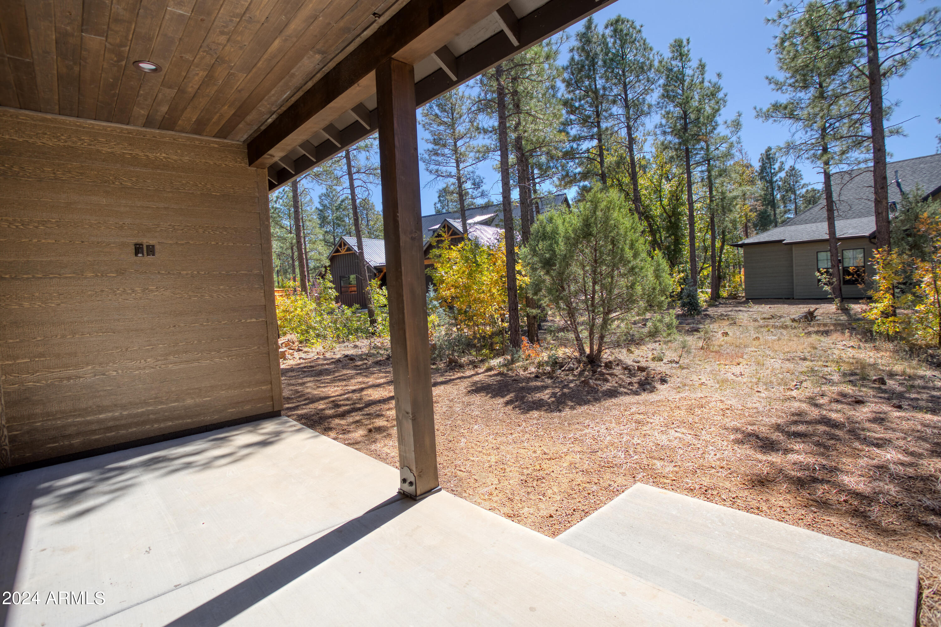1261 W Big Springs Trail