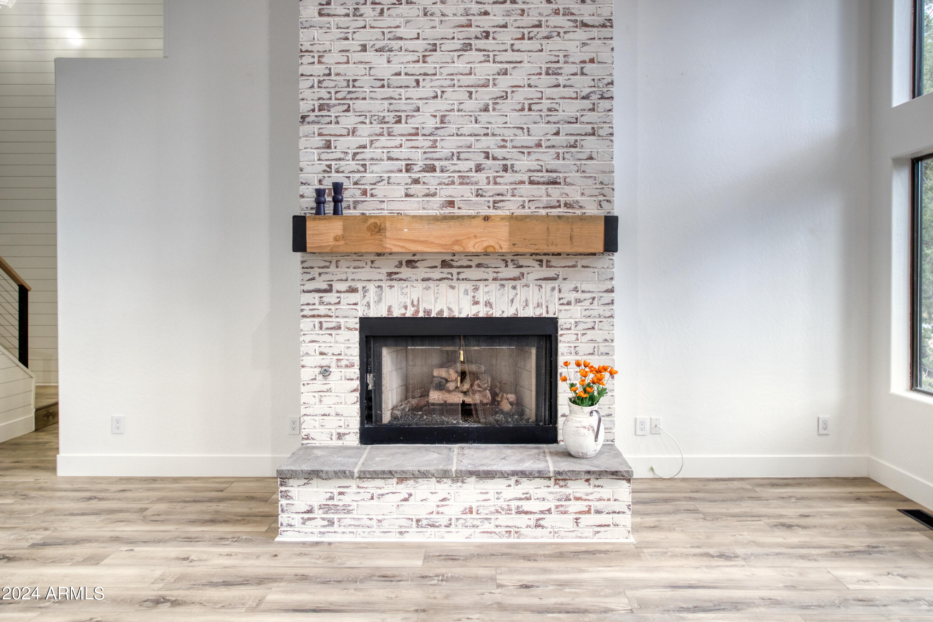 1350 W Sierra Buena Court