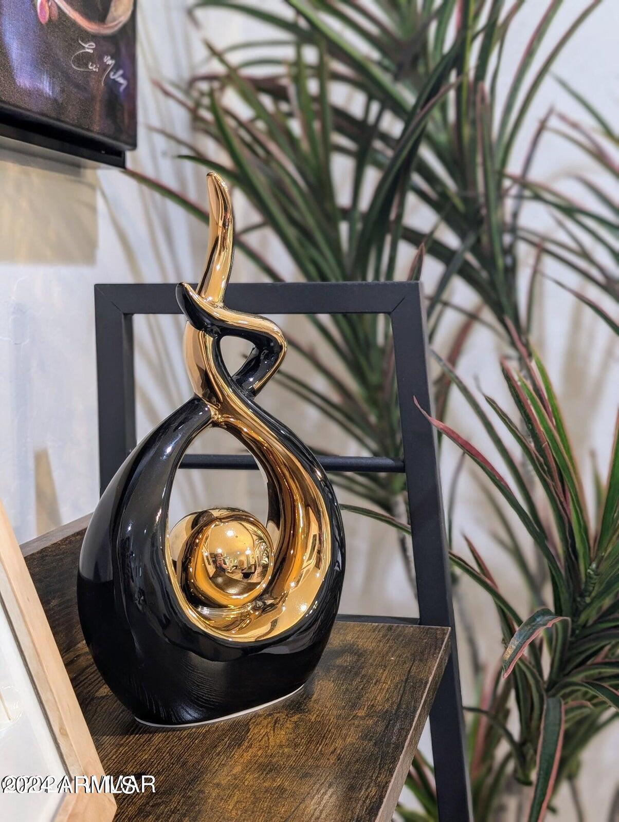 1261 W BIG SPRINGS Trail