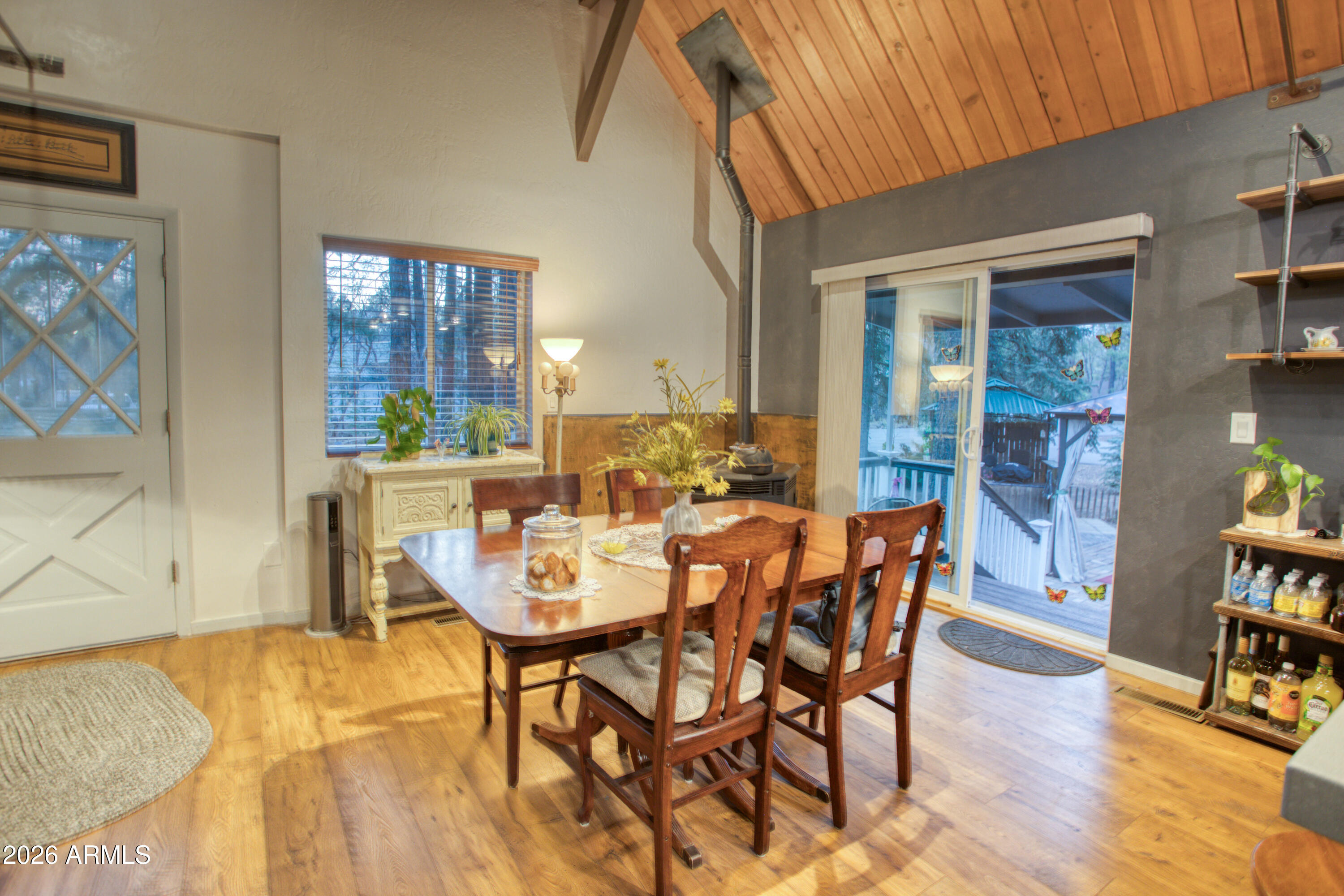 4211 Pinetree Lane