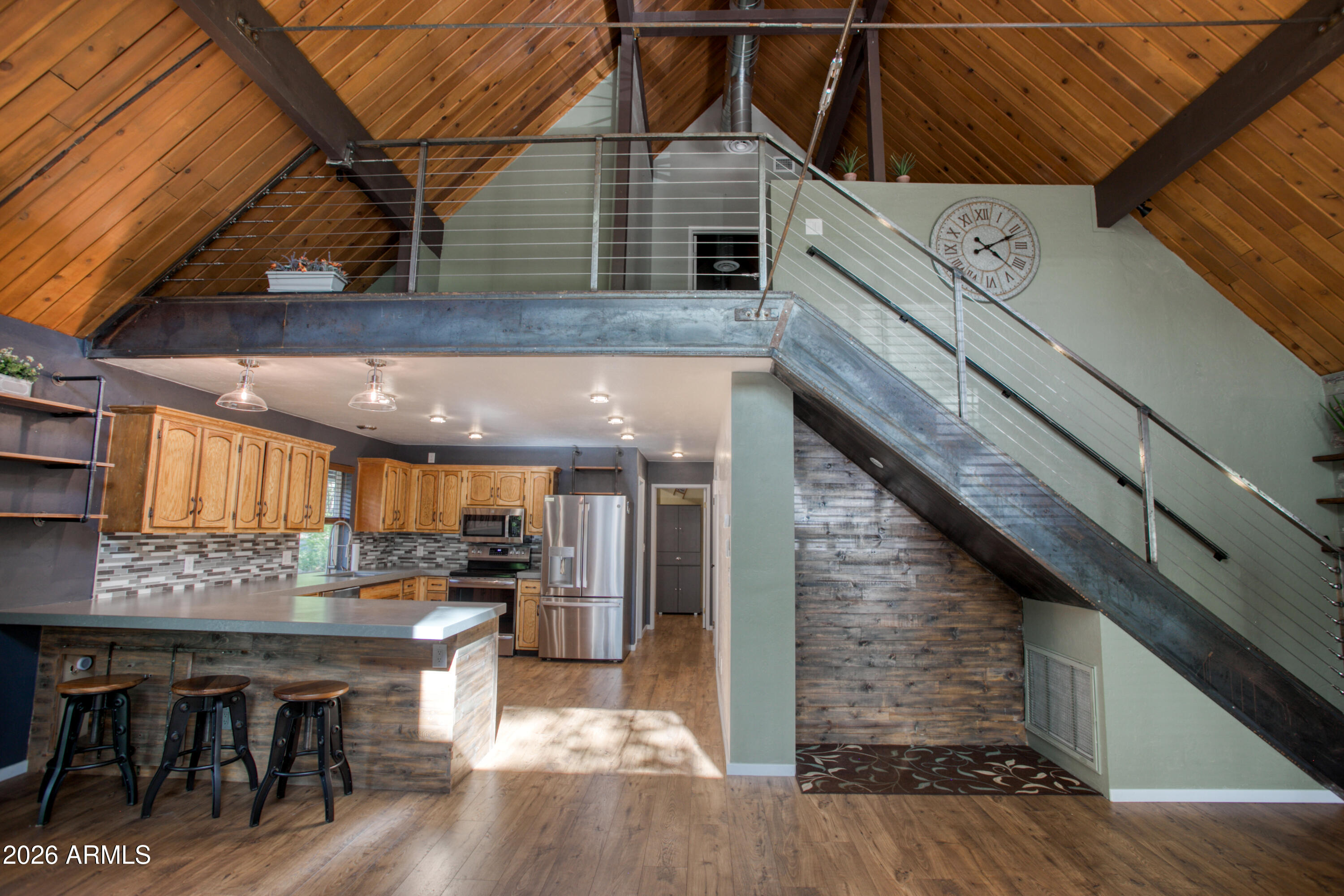 4211 Pinetree Lane