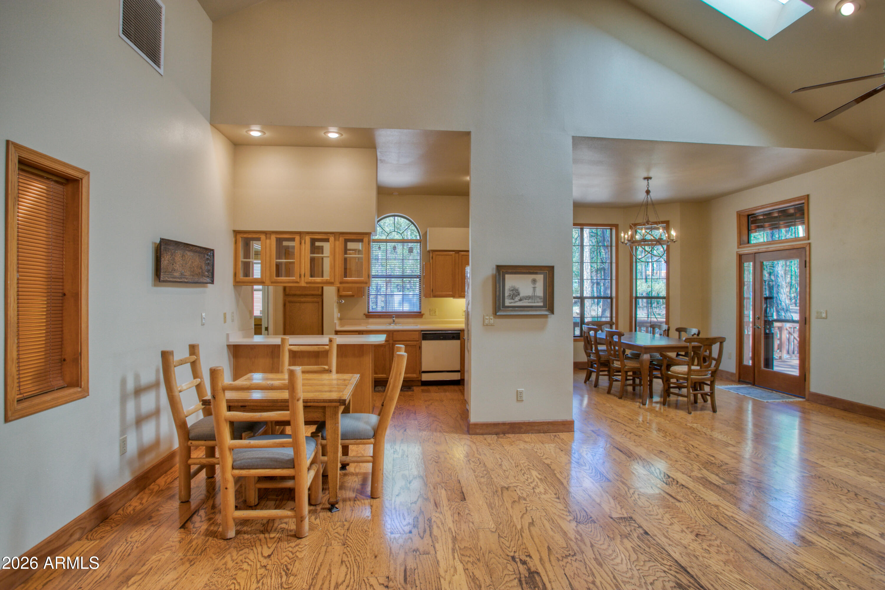7048 MOON CREEK Circle