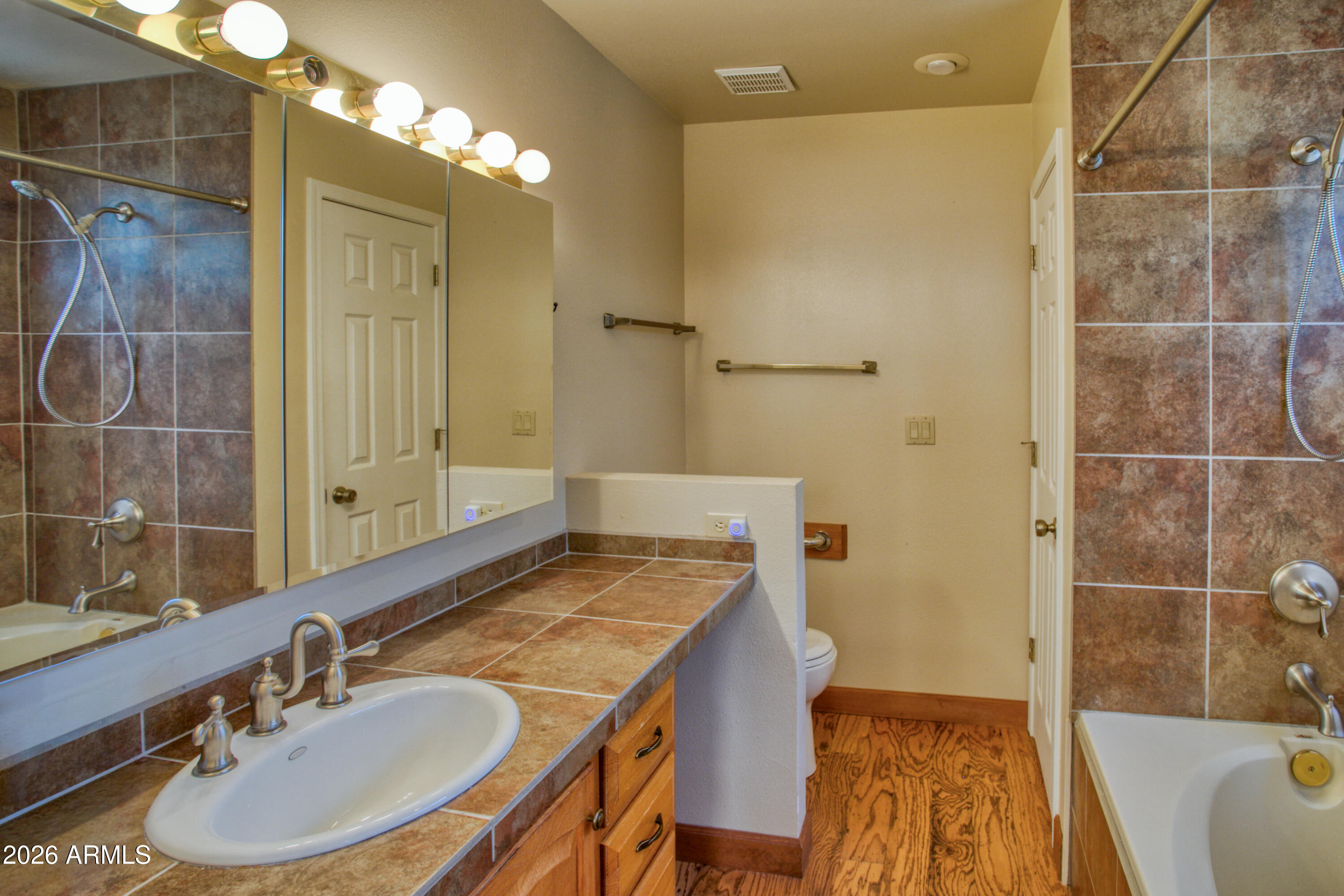7048 MOON CREEK Circle