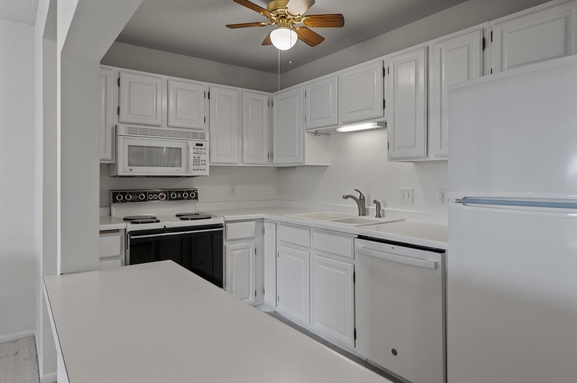 10441 Greenbrier Road Unit: 313