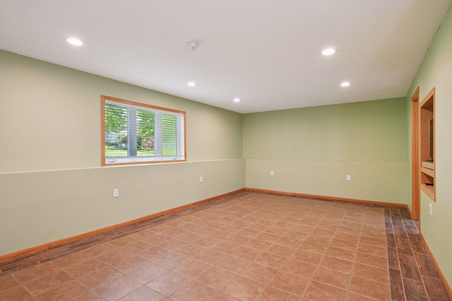 8090 Prairie Trail