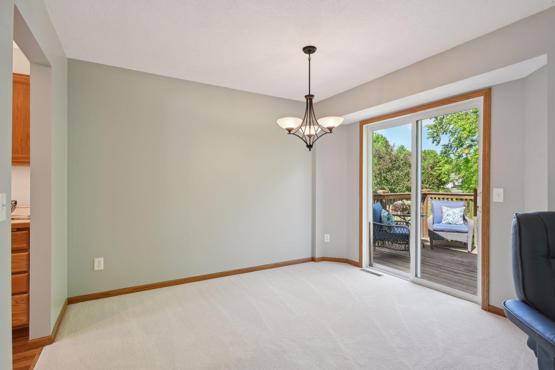 8090 Prairie Trail