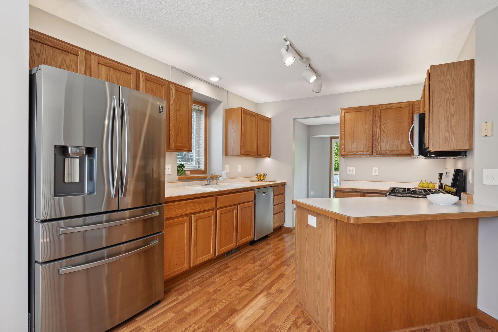 8090 Prairie Trail