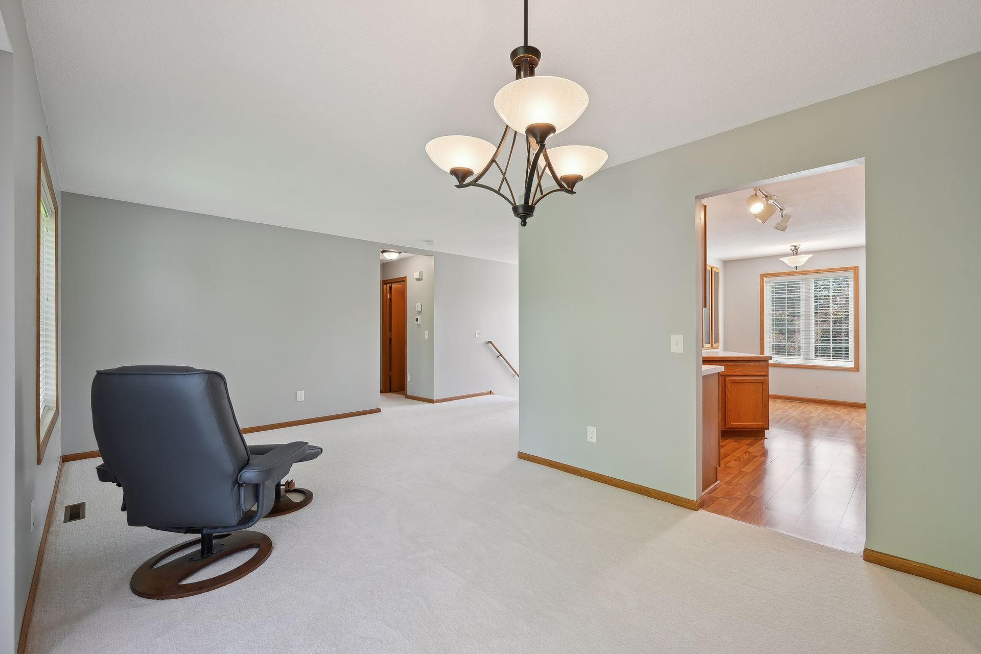 8090 Prairie Trail