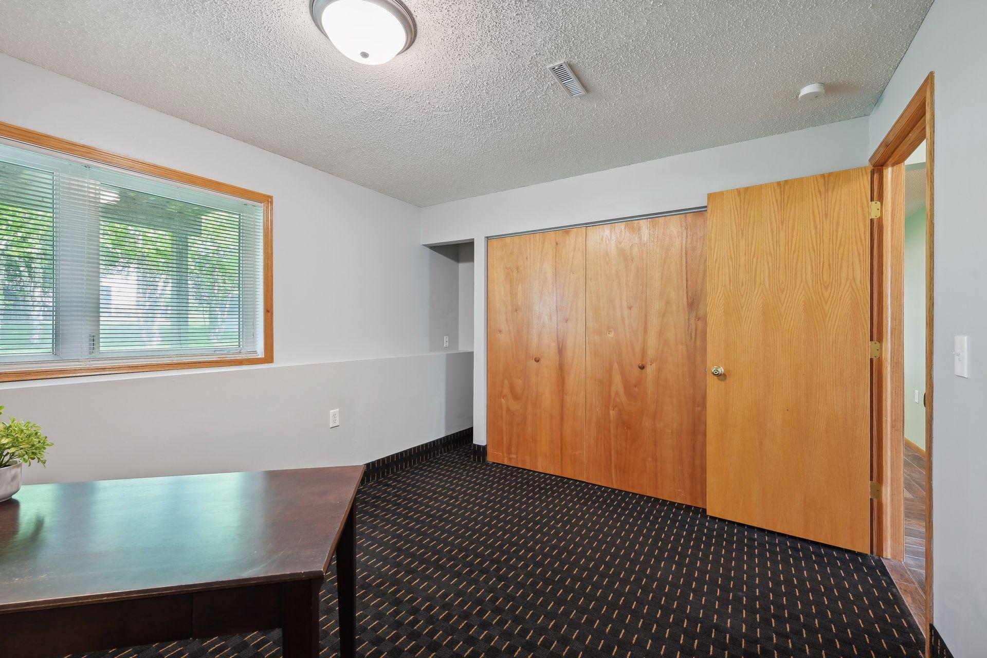 8090 Prairie Trail