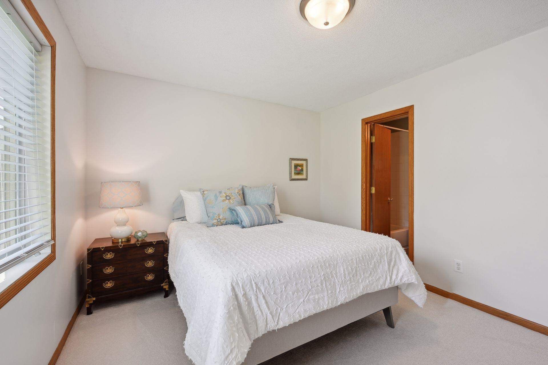 8090 Prairie Trail