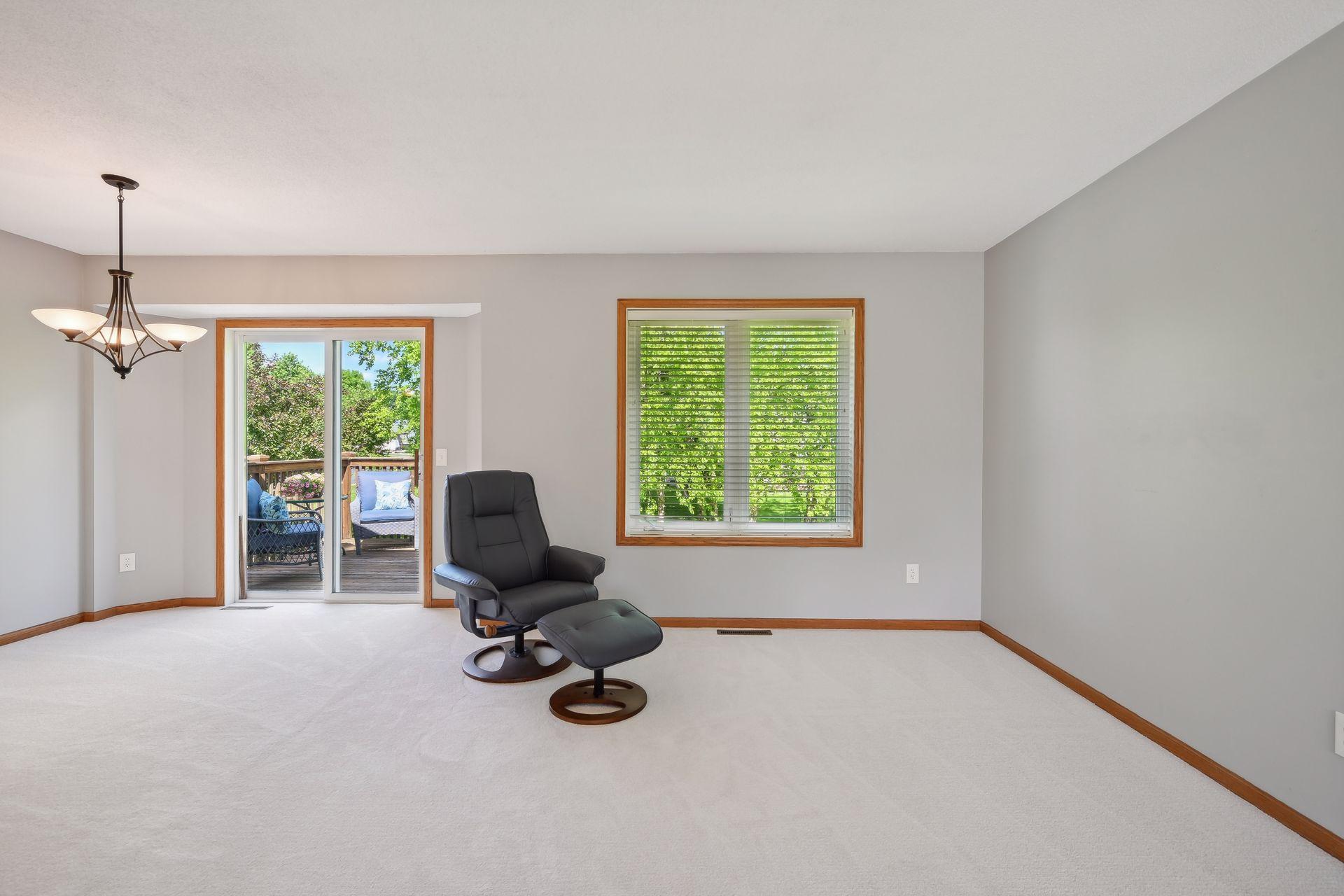 8090 Prairie Trail