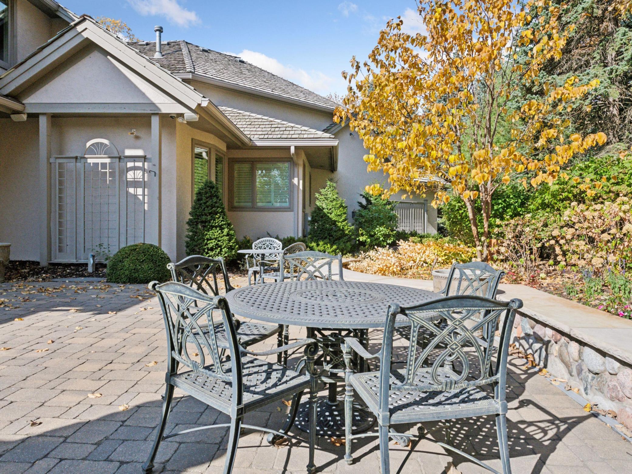 450 Old Long Lake Road