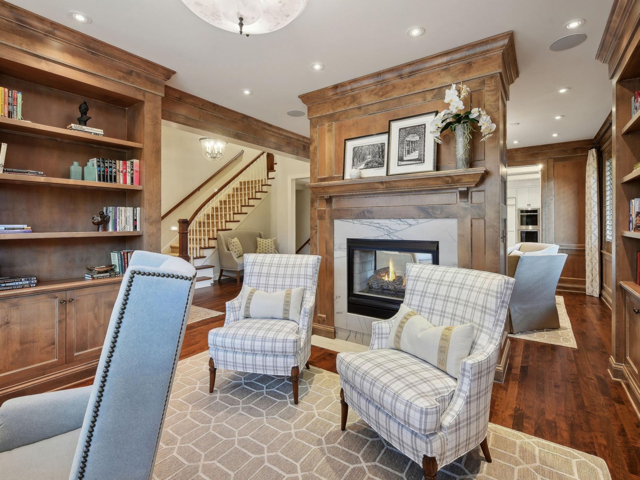 450 Old Long Lake Road