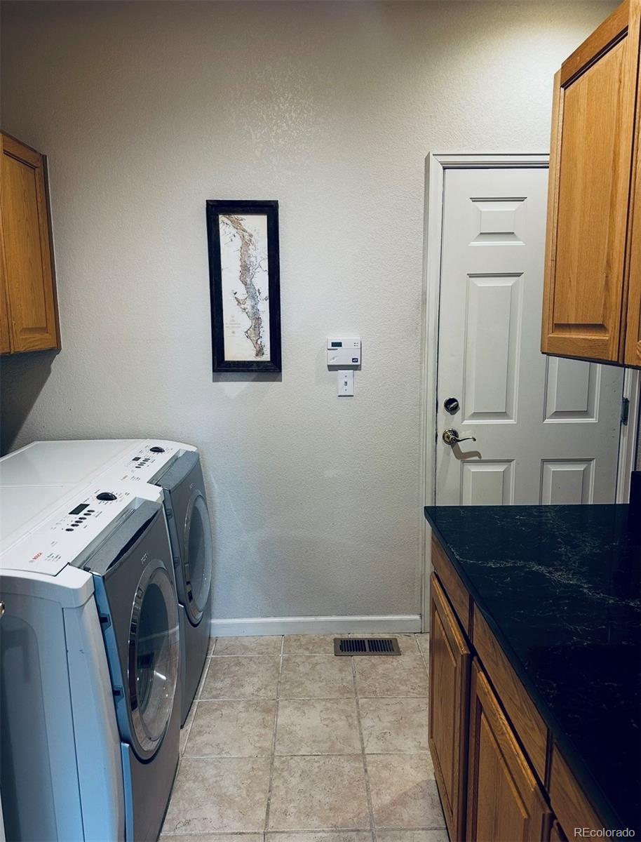 2989 E 135th Place