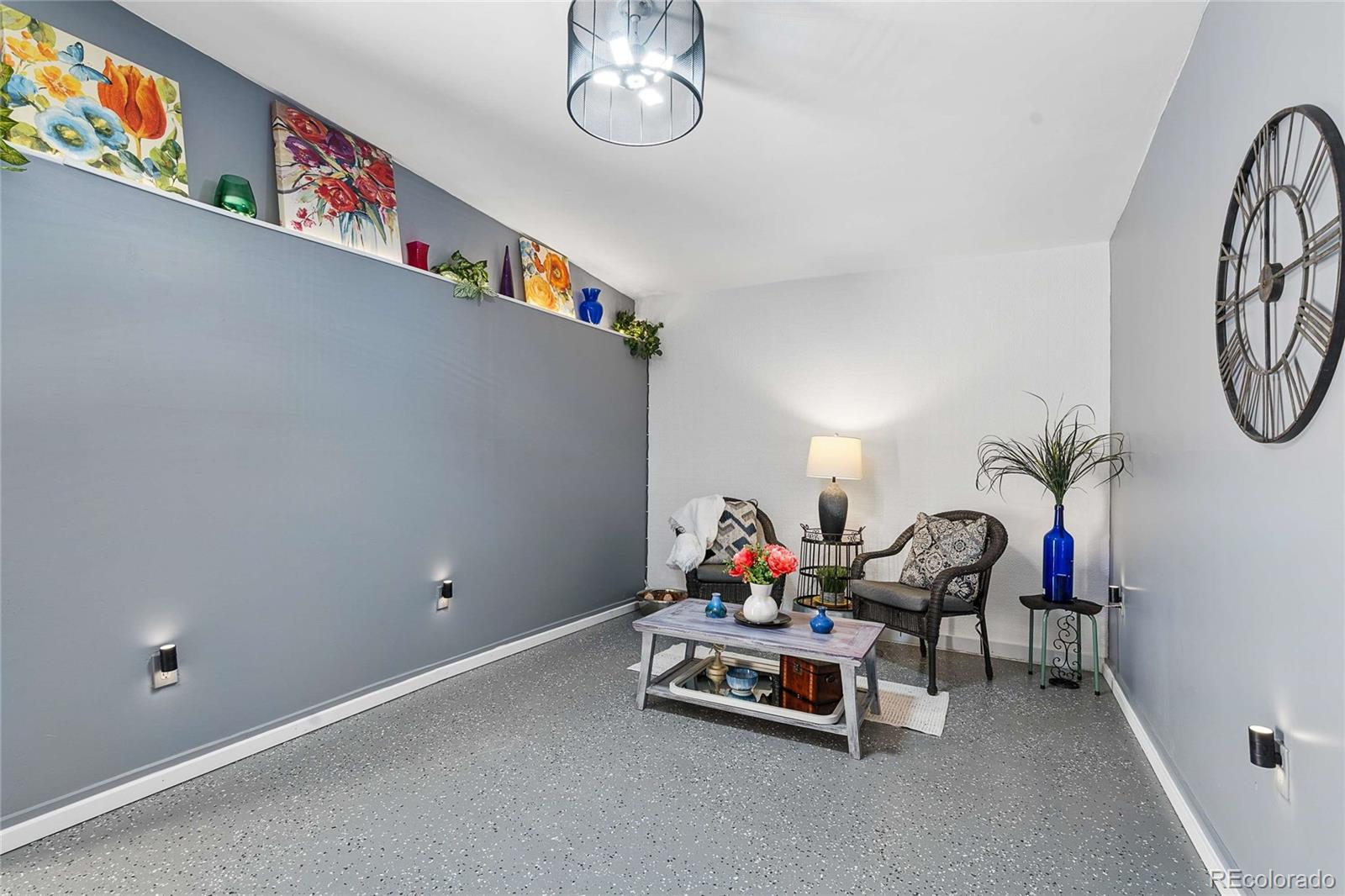 7540 W Calahan Avenue