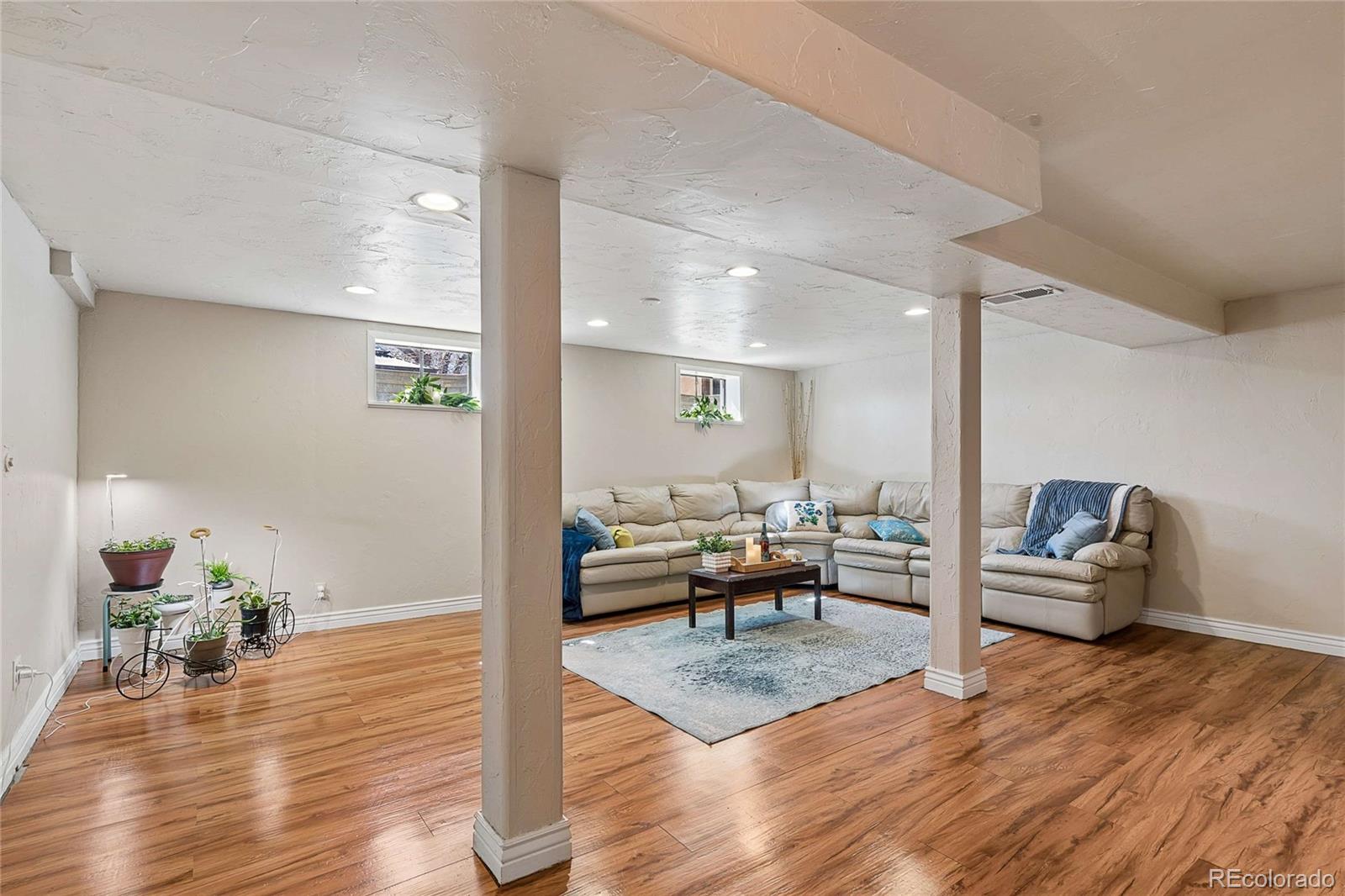 7540 W Calahan Avenue