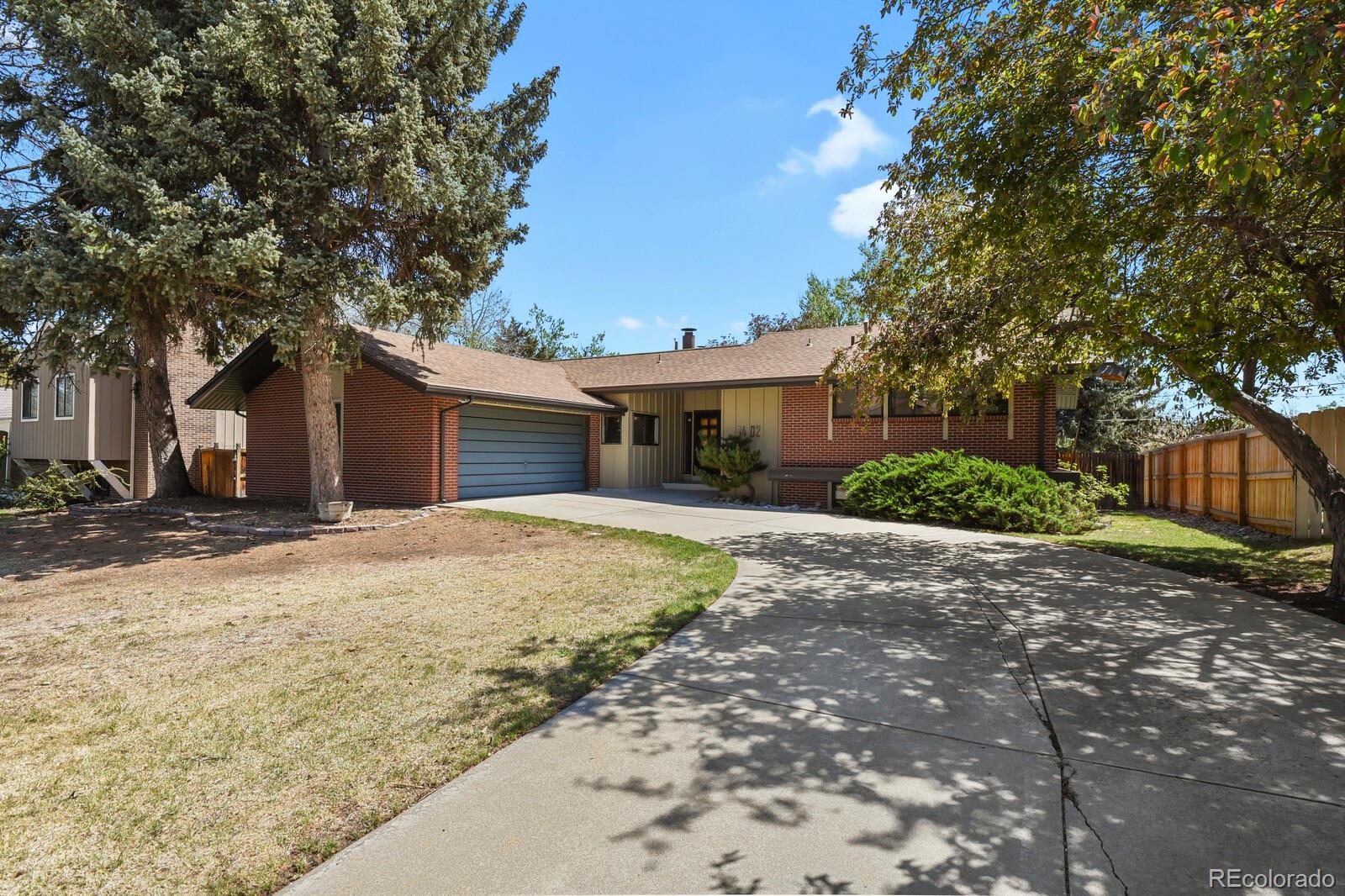 3402 S Dallas Court