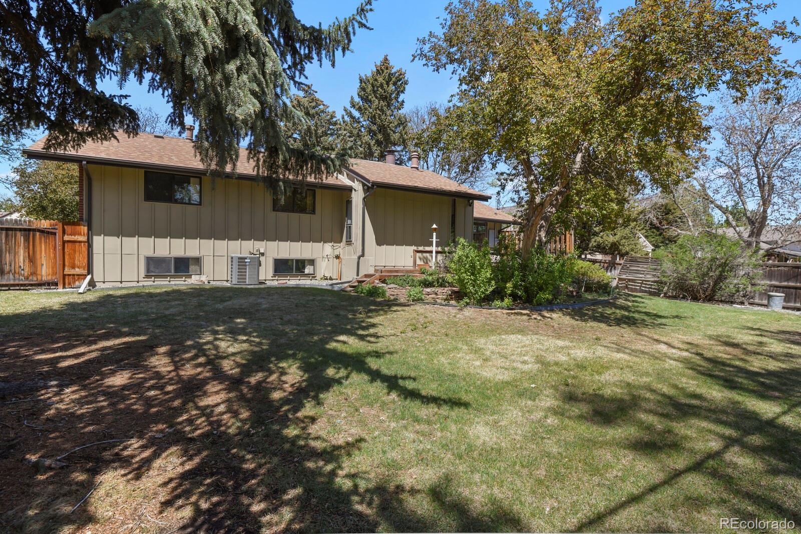 3402 S Dallas Court