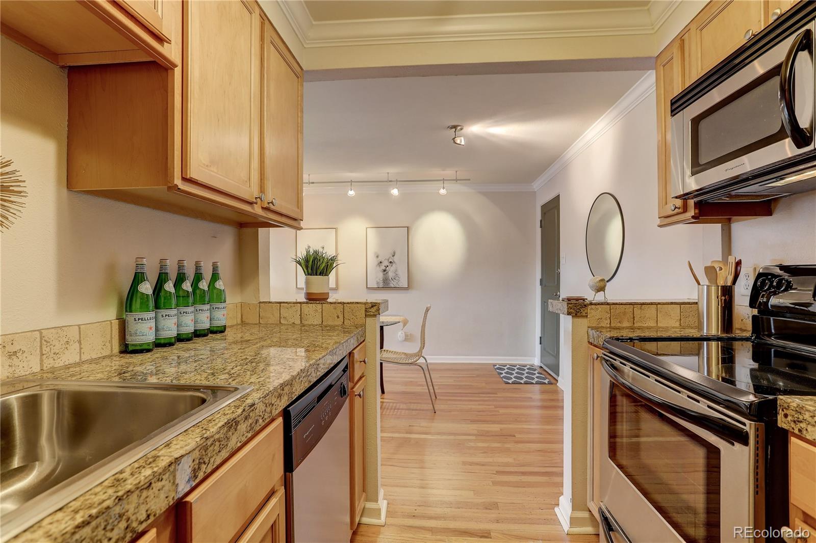 10 N Ogden Street Unit: 204