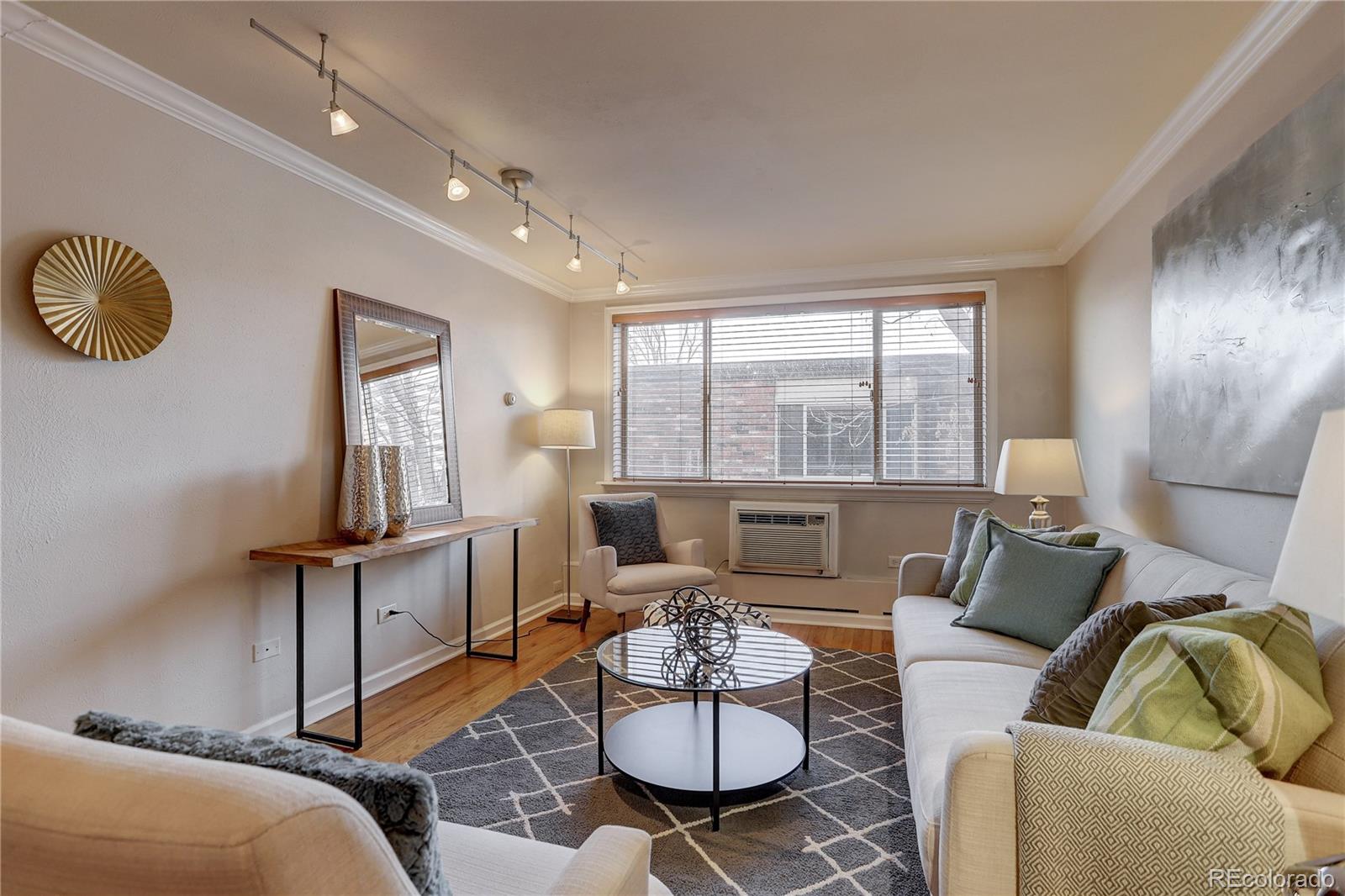 10 N Ogden Street Unit: 204