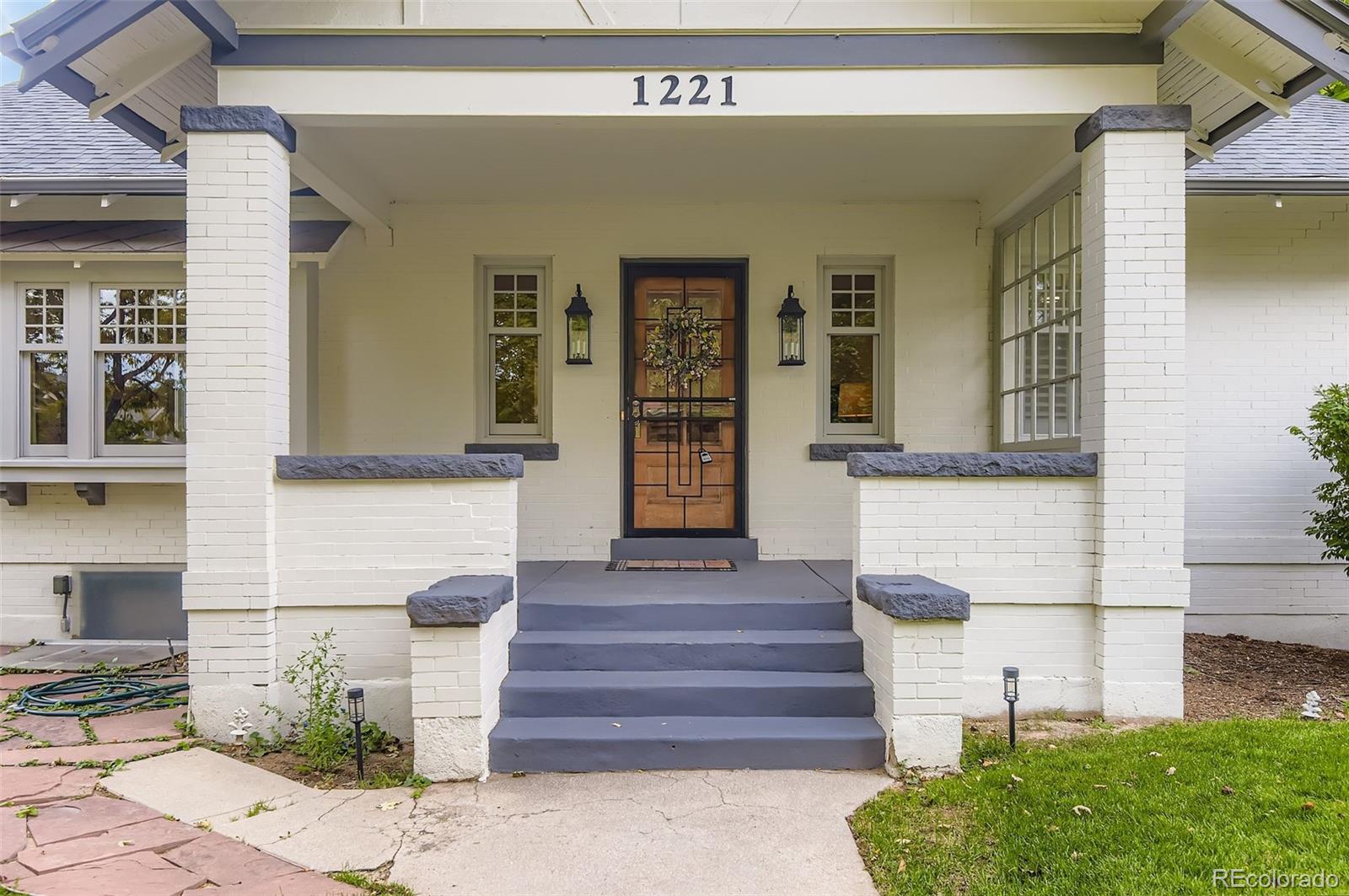 1221 S High Street