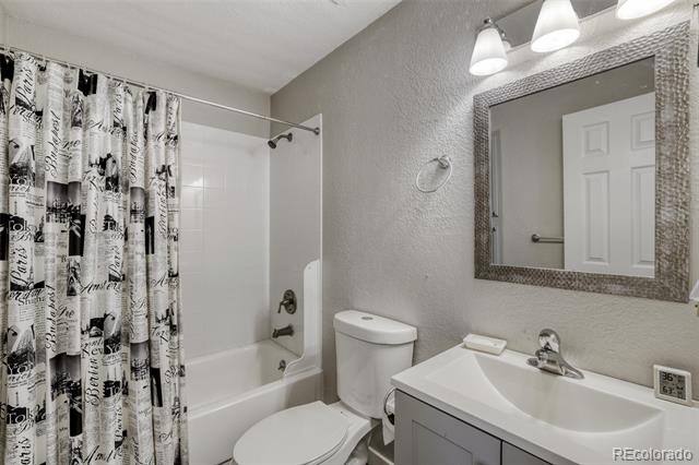 857 S Van Gordon Court Unit: I204