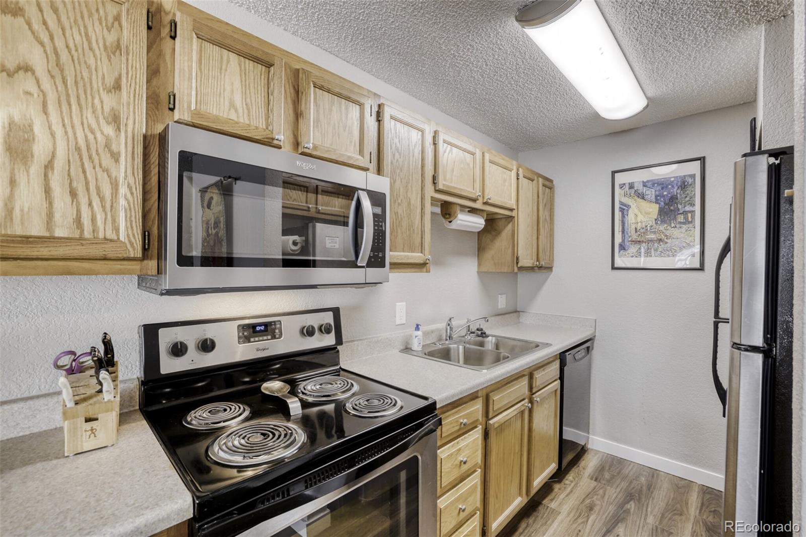 857 S Van Gordon Court Unit: I204