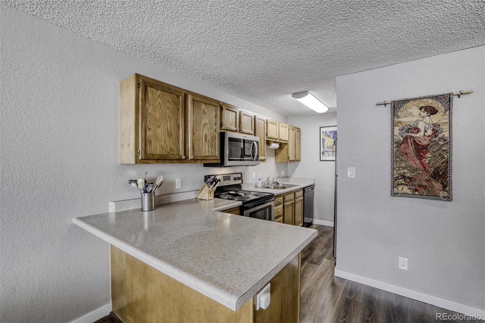 857 S Van Gordon Court Unit: I204