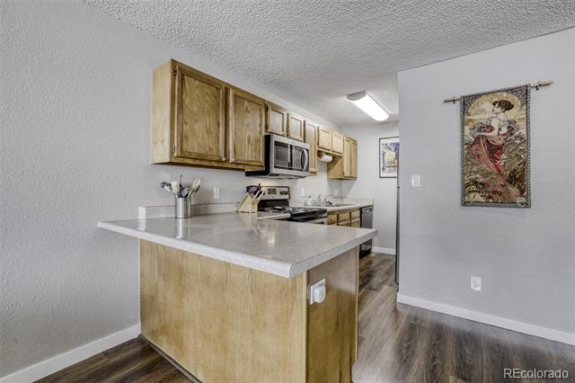 857 S Van Gordon Court Unit: I204