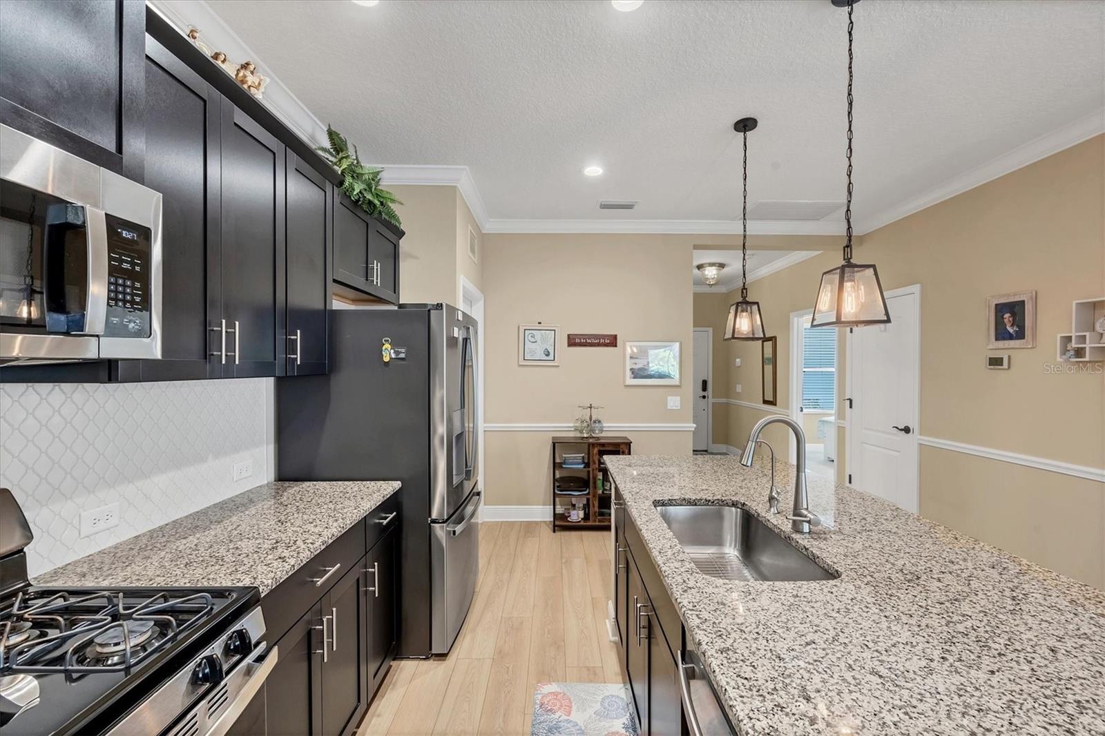 2628 SAPPHIRE BLUE LN