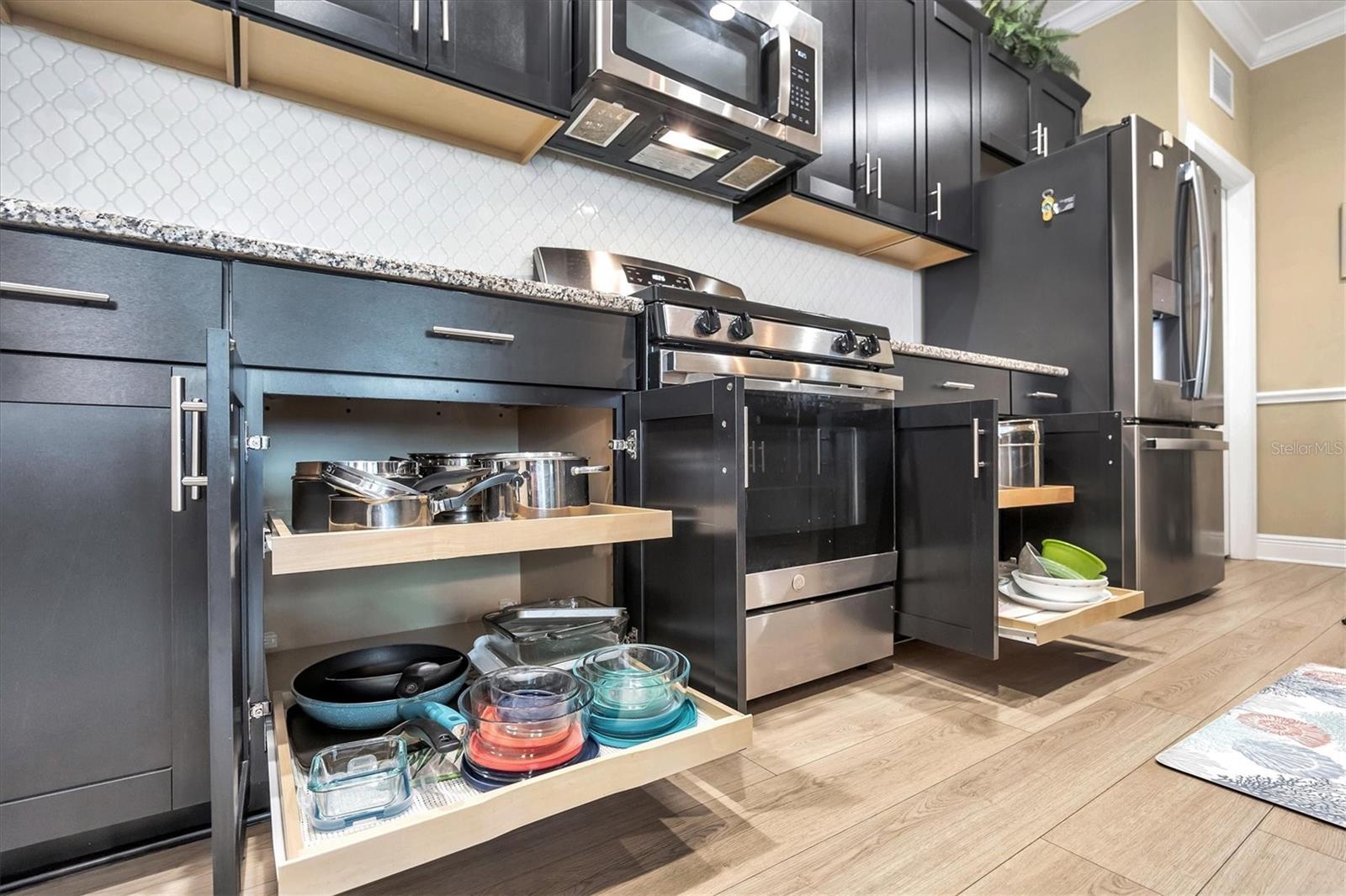 2628 SAPPHIRE BLUE LN