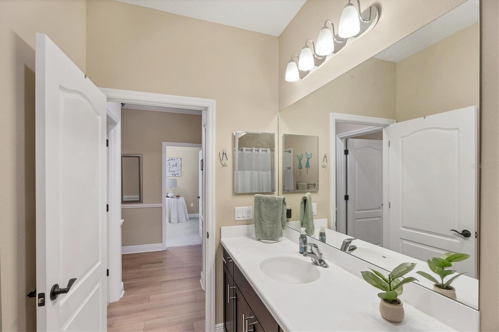 2628 SAPPHIRE BLUE LN