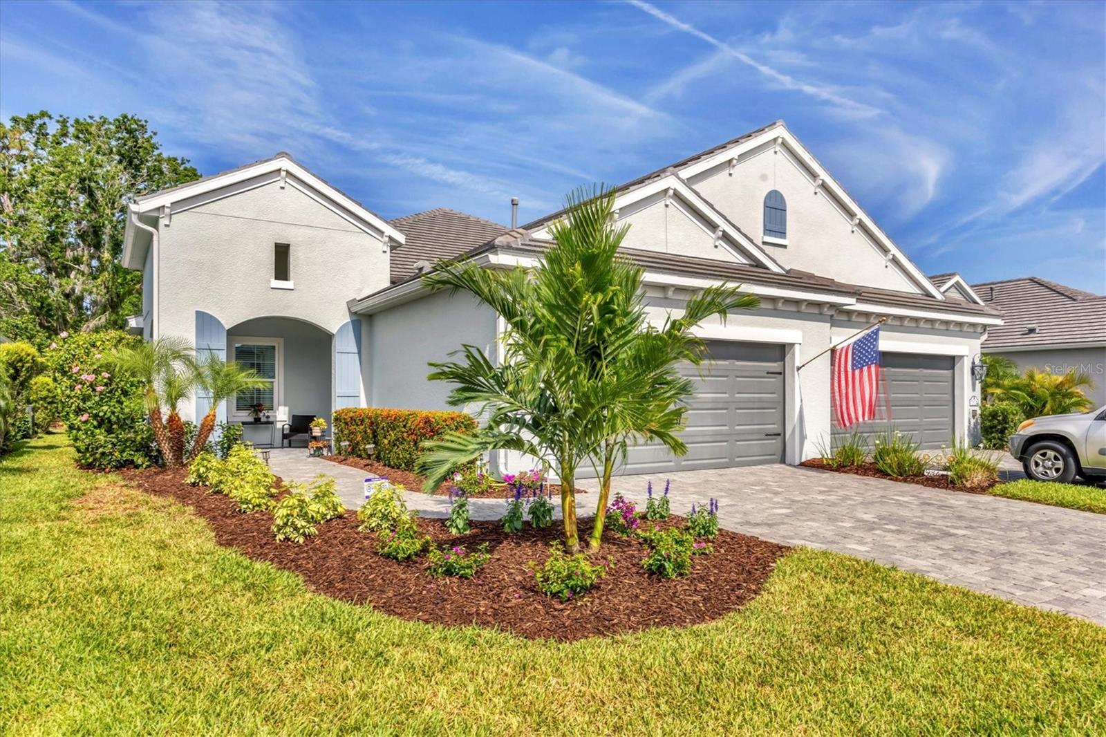 2628 SAPPHIRE BLUE LN