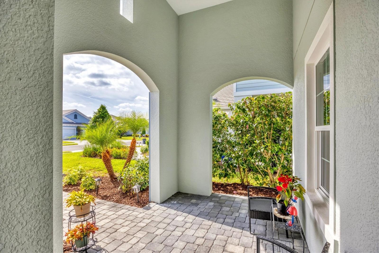 2628 SAPPHIRE BLUE LN