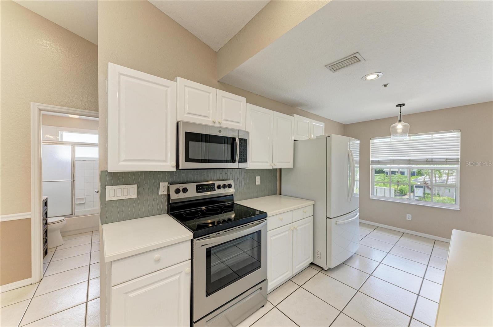 6618 PINEVIEW TER #6618