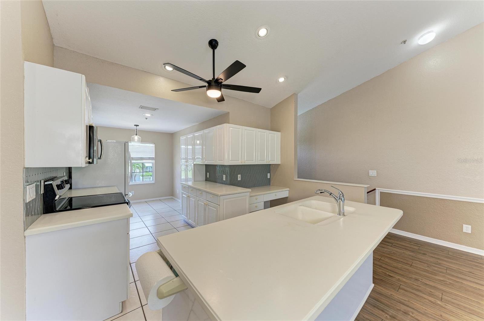 6618 PINEVIEW TER #6618