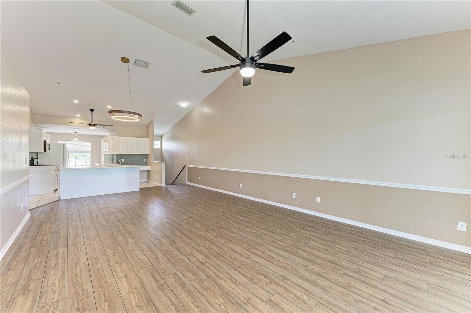 6618 PINEVIEW TER #6618